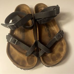 Birkenstock Yara Sandals! 🤎